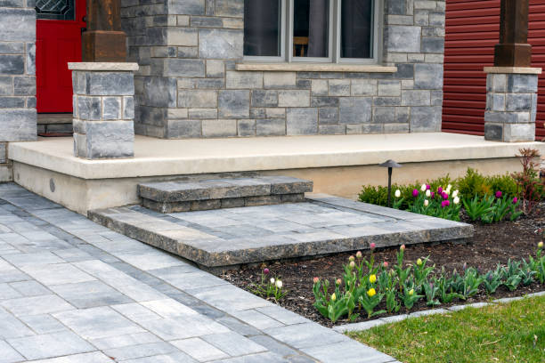 Best Local Driveway Pavers  in La Crescent, MN